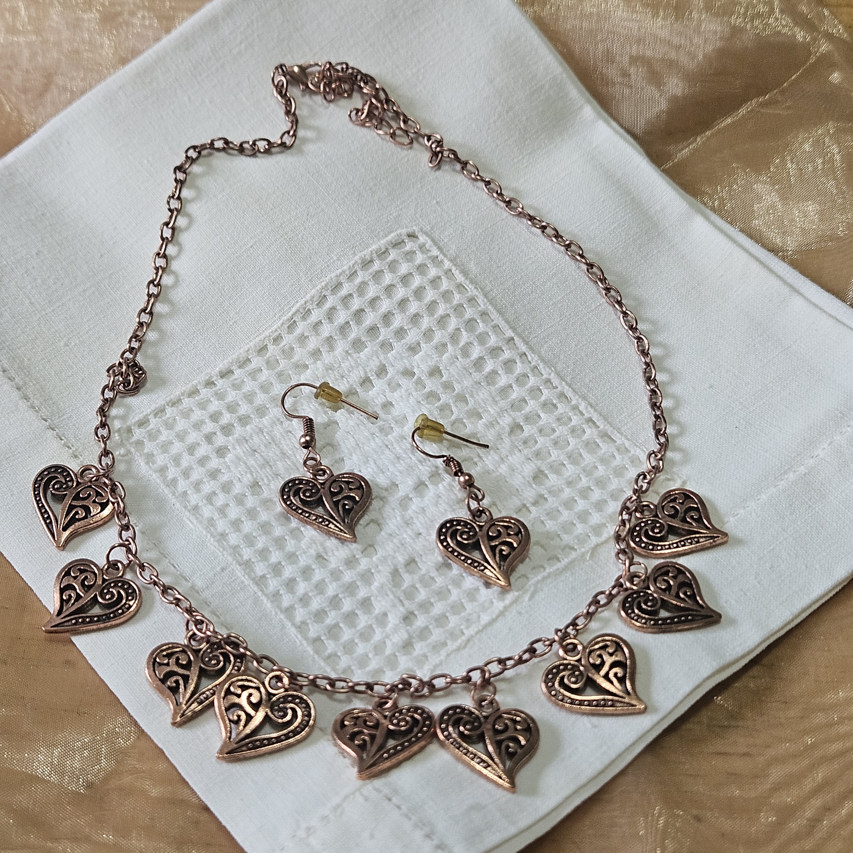 Paparazzi "Heart Hangout" Necklace Det